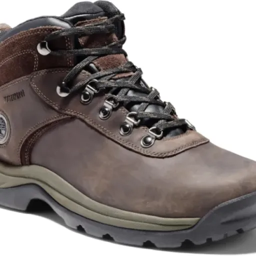 Timberland Flume Mid WP Review: solid waterproof hiking boots for everyday abuse