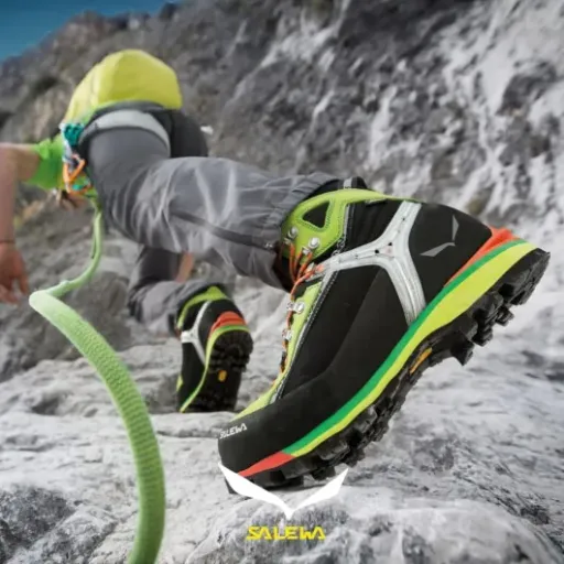 Salewa Ms Firetail Evo Mid GTX Review: light, grippy boots for fast hikes and scrambling
